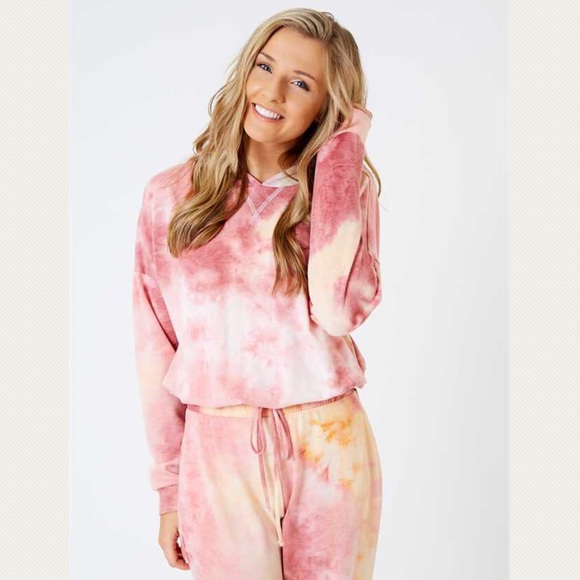 Hayley Tie Dye Hooded Cropped Pink Lounge Top NEW - Picture 2 of 5